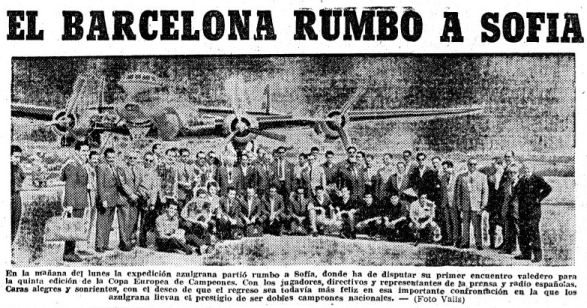 Imagen de la expedición azulgrana que viajó a Sofía publicada el 2 de septiembre en 'La Vanguardia'.