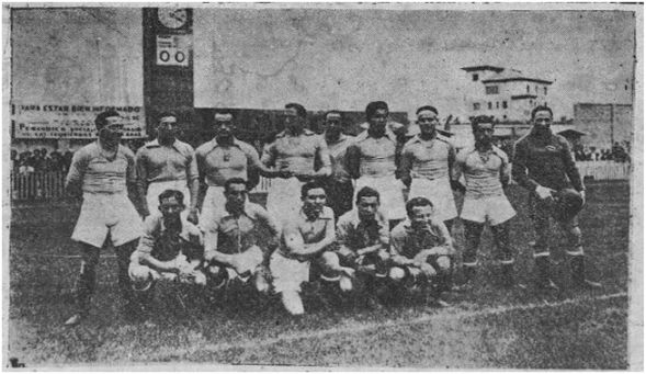 Plantilla del Oviedo Football Club en un partido en el campo de Buenavista
