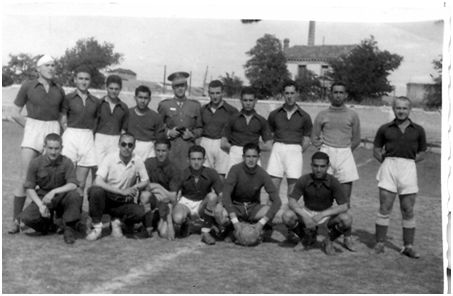 Félix Martialay en el equipo de la 9ª Unidad de Ferrocarriles de Zaragoza (1949)