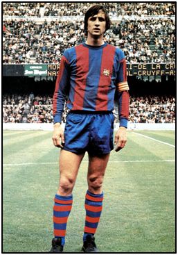 El genial “Flaco” en el Camp Nou, con el brazalete de capitán culé.