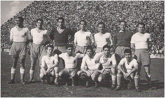 Formación 1950-51: Arriba: Cabido, Jugo, Candi, Careaga, Ojinaba, Santín, Hrotko. Agachados: Gonzalvo II, Urra, Hernández R. Belló L., Noguera.