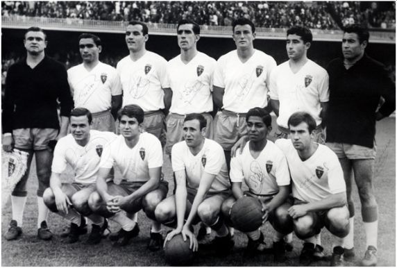 Subcampeón Copa Generalísimo 1962-1963: Arriba: Yarza, Cortizo, Santamaría, Zubiaurre, Pepín, Isasi, Cardoso. Agachados: Marcelino, Villa, Murillo, Sigi, Lapetra.