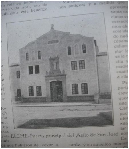 Figura 3. Puerta principal del Asilo de San José Fuente: Levante, 1926; fotografía original de Tarí.