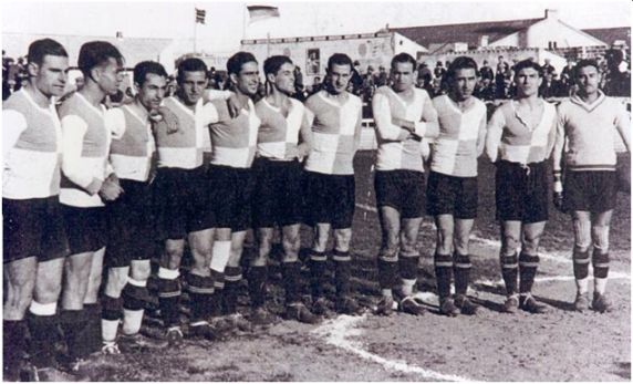 Formación 1933-34. Giner, Mota, Sangüesa, Barceló, Botella, Esteve, Durán, Gràcia V., Calvet, Gual, Masip.