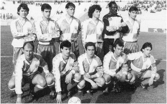 Formación 1992-93. Arriba: Ramón, Coromina, Uceda, Manolo Sánchez, N’Kono,  Manolo García. Agachados: Moragues, Borge, Masnou, Ricardo, Barbará.